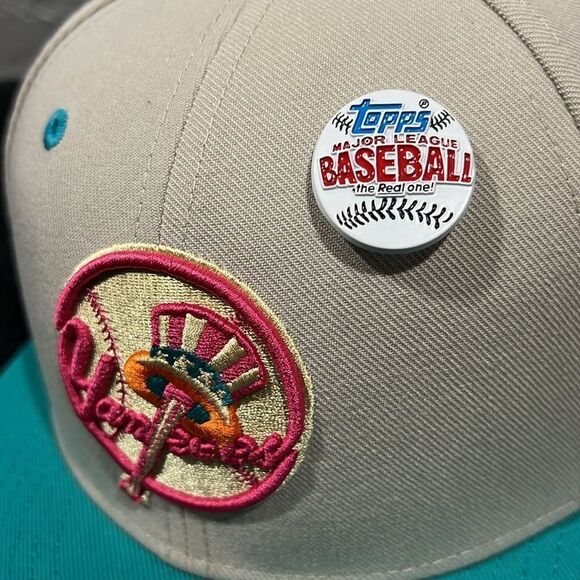 🔥⚾️ Vintage “NWT” Topps Mitchell & Ness New York Yankees Hat w/ Hat Pin   7 3/8 - Picture 7 of 13